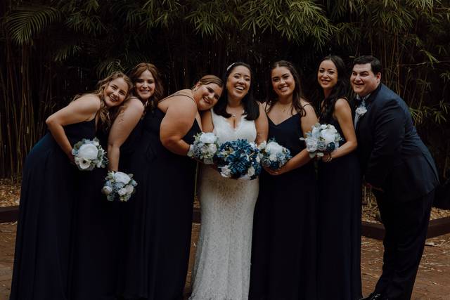 Bride + Her Bridesmaids