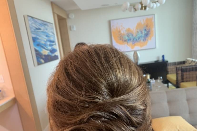 Simple, pretty up do