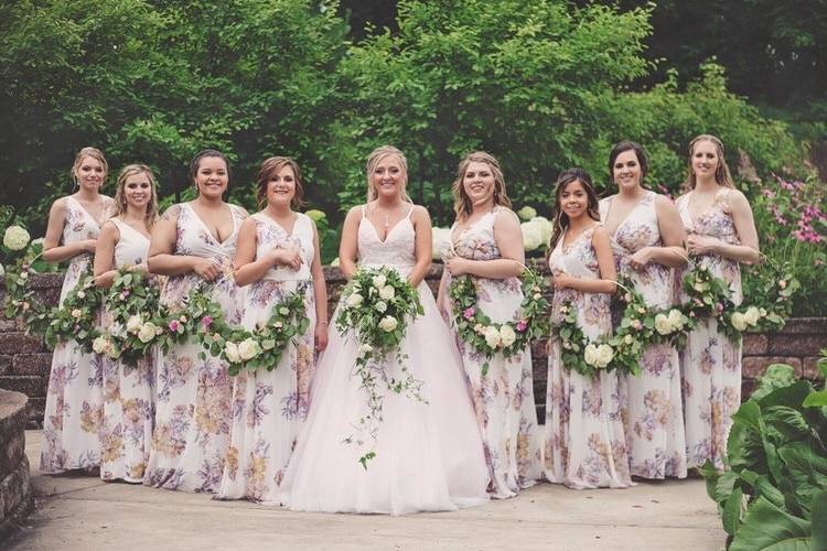 Summer bridal party flowers