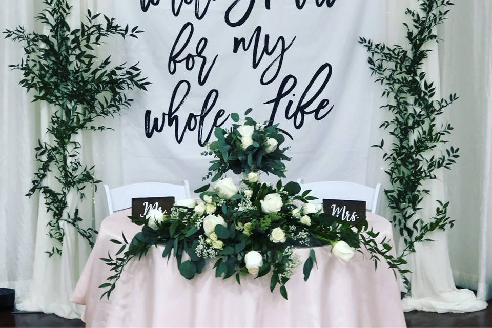 Sweetheart table backdrop