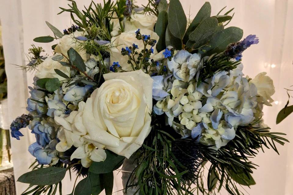 Summer bridal bouquet