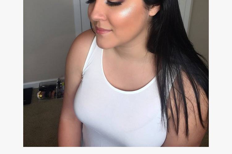 Simple glam makeup