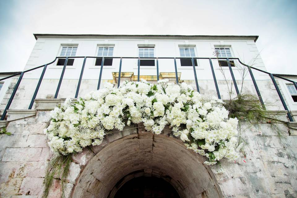 Flower arrangement