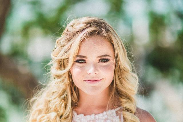 Bridal hair and makeup