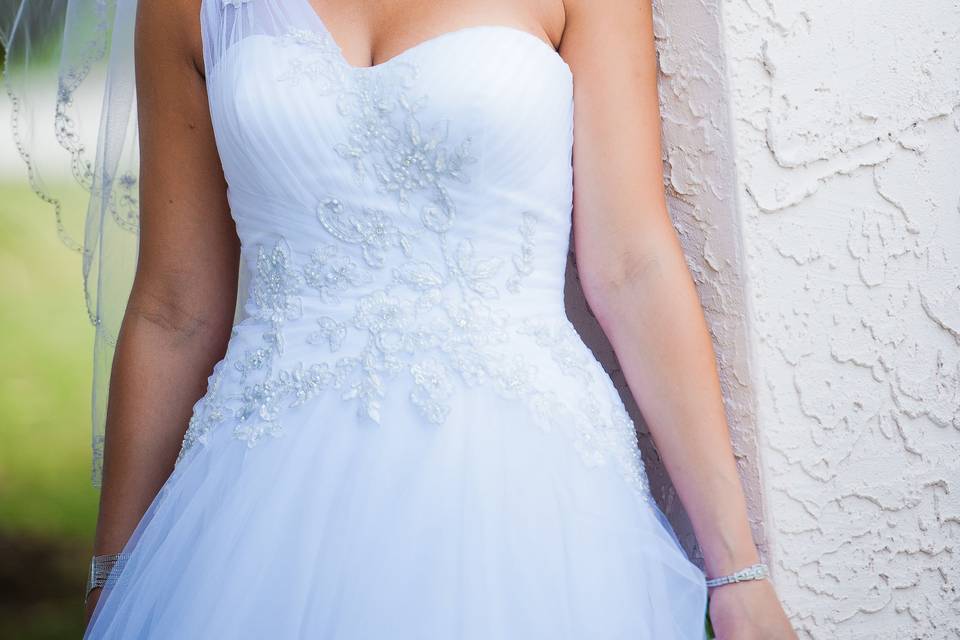 One-shoulder wedding dress