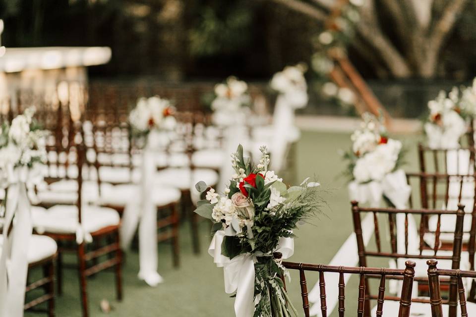 Planning: Olive & Ivory Events