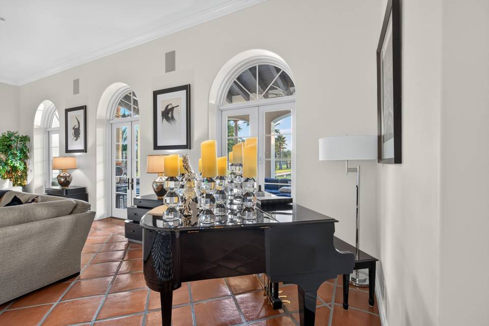 Emerson estate grand piano