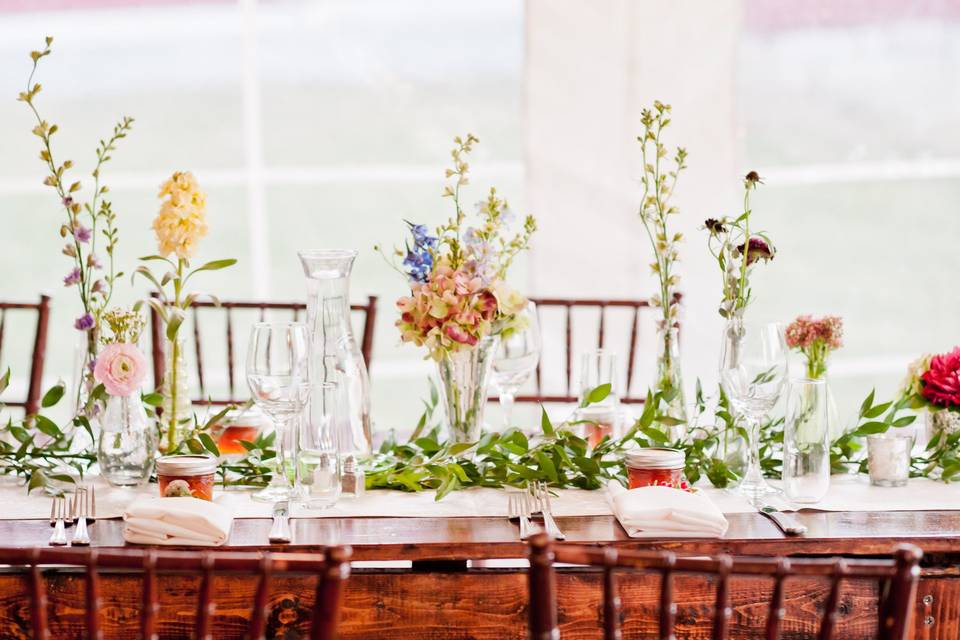 Indoor table setting