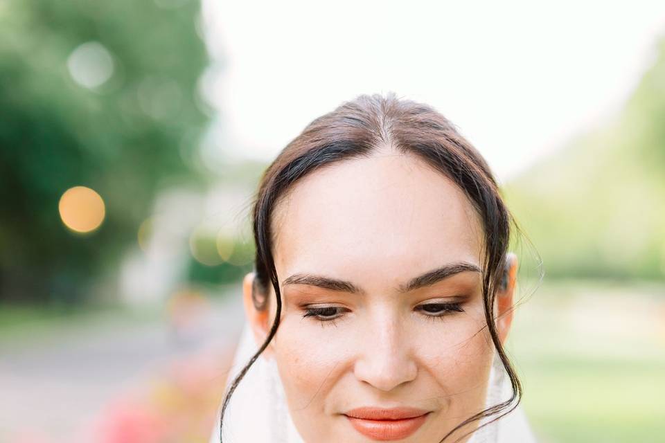 Make up & hair style
