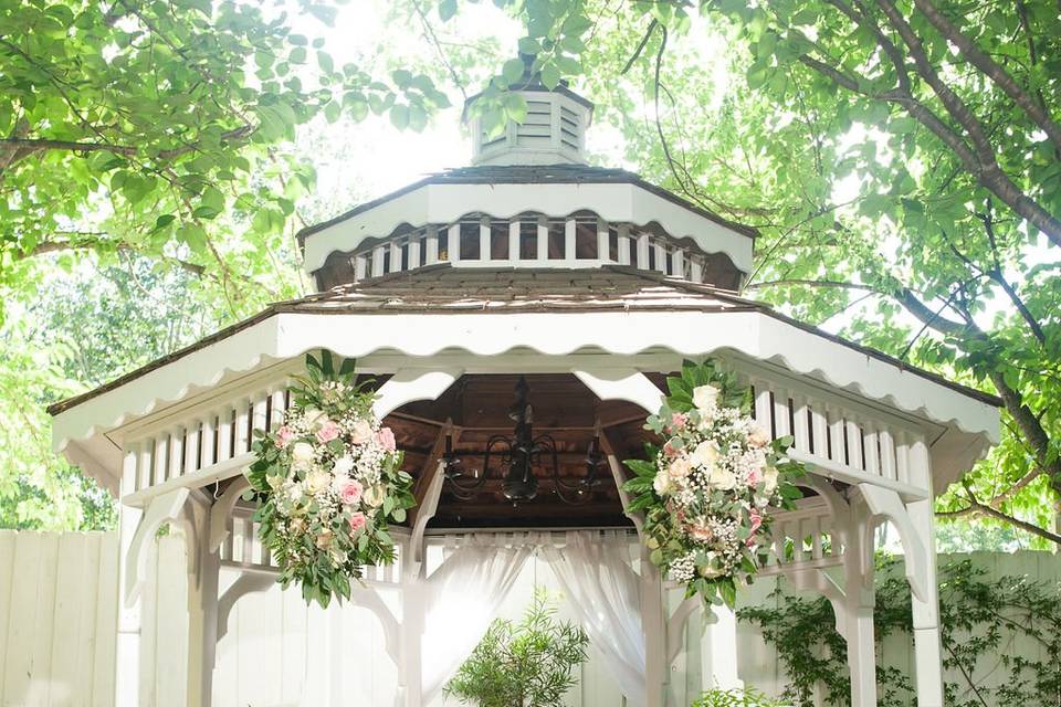 Ceremony Decor