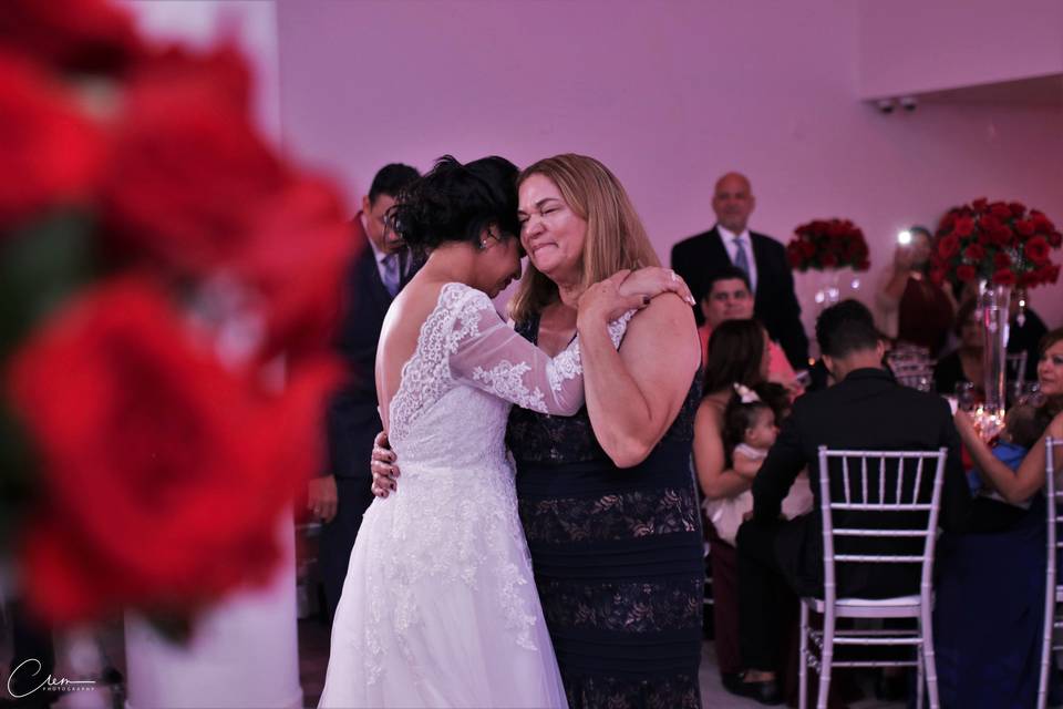 beautiful moment between a mother and daugther on a beautiful wedding day. -new-jersey-wedding - wedding photographer in new york nycweddings newyorkbrides