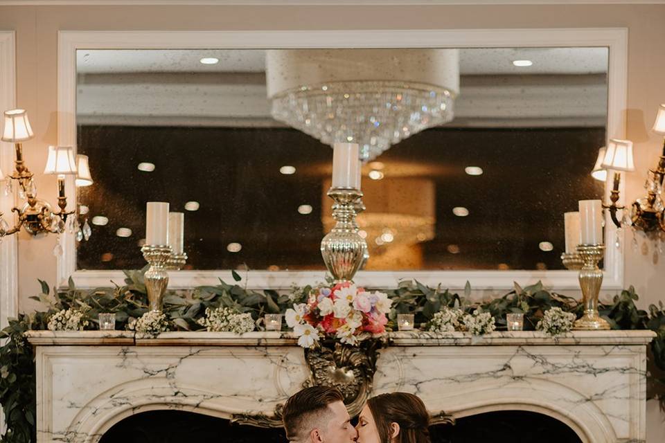 Floral Sweetheart Table