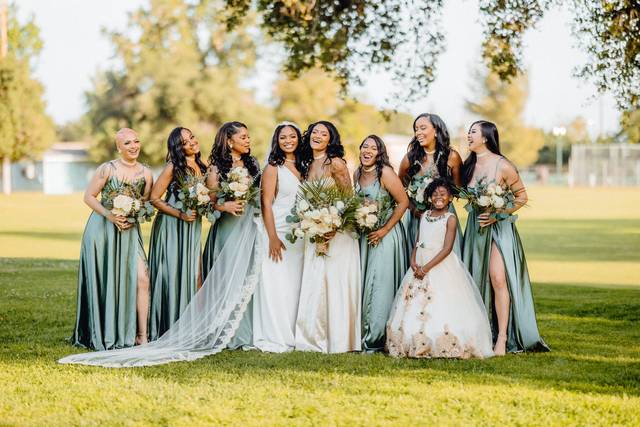 Elegant beauties