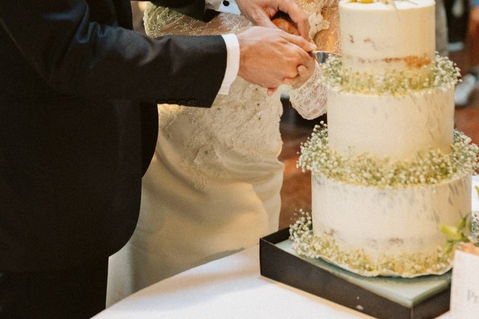 Cutting the cake