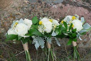 White bouquets