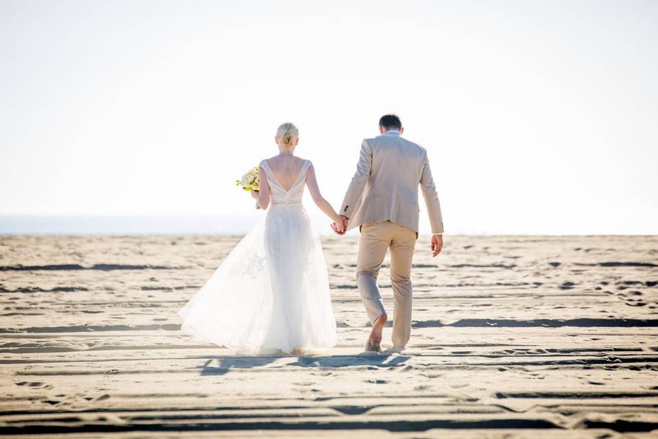 Los Angeles Beach Weddings