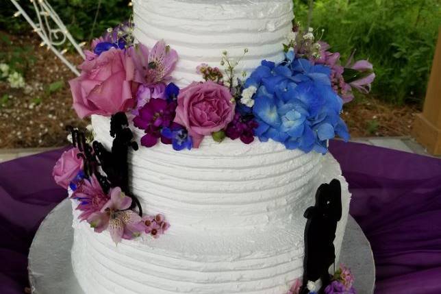3 tier silhouette cake