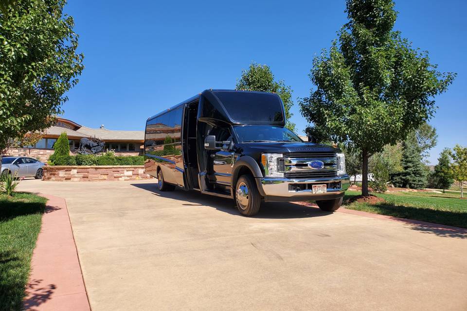 Wedding Bus