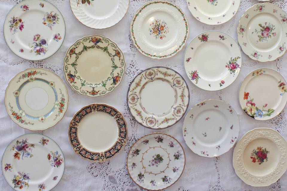 More delightful mismatched dinner Plates