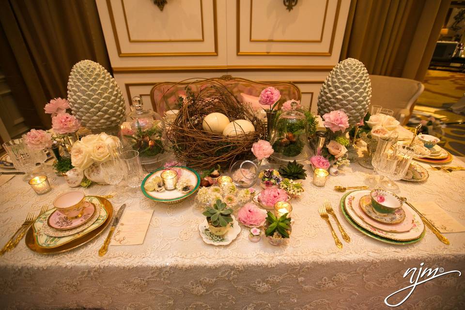 Creative stunning spring tablescape using Birds and Eggs