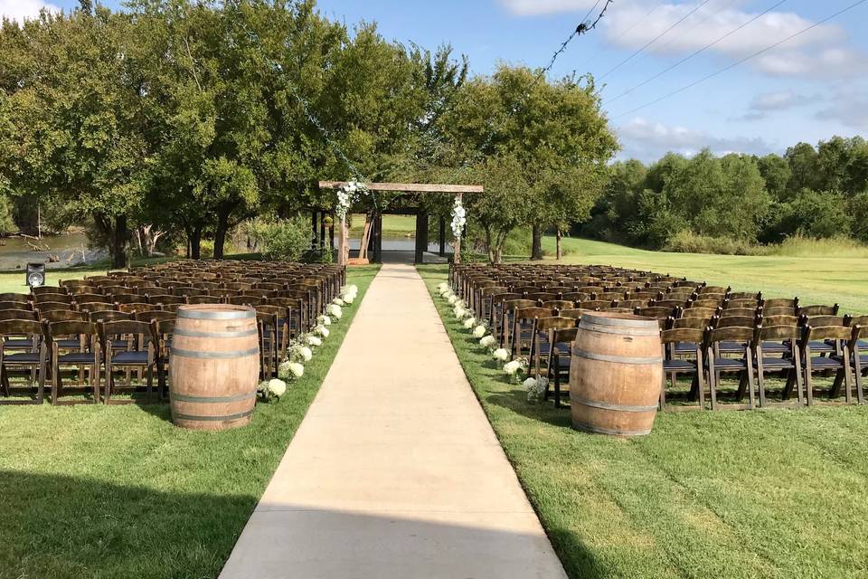 Outdoor Wedding Spot