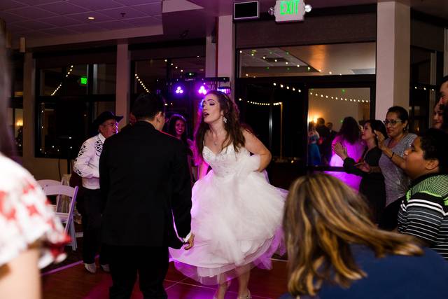 San Diego Bay Wedding by Goss & Hermeyer Photography