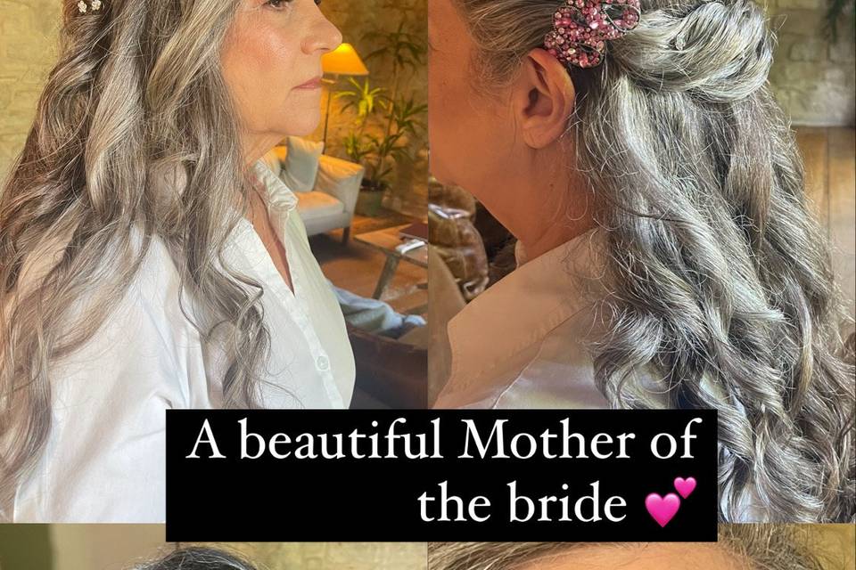 A beautiful mom of the bride