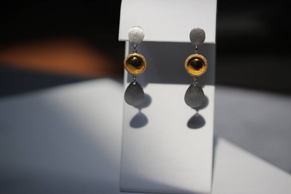 Fashion Earrings at WD