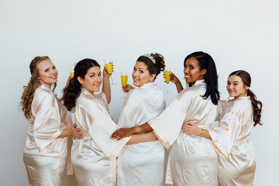 Bride & bridesmaids makeup