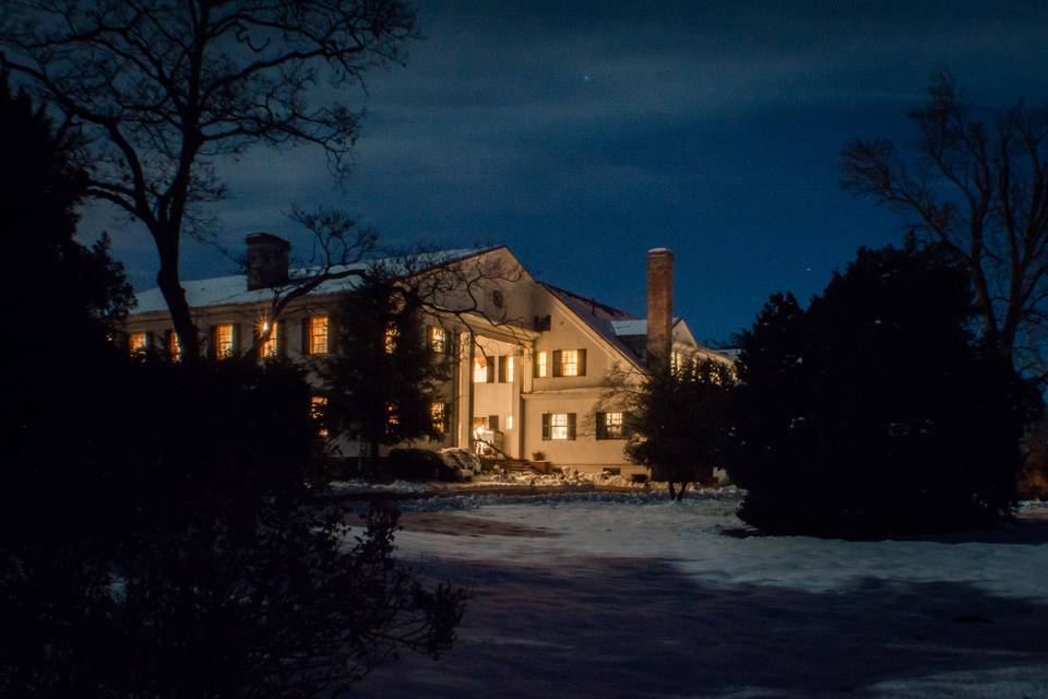 Snow at Manor from West Lawn