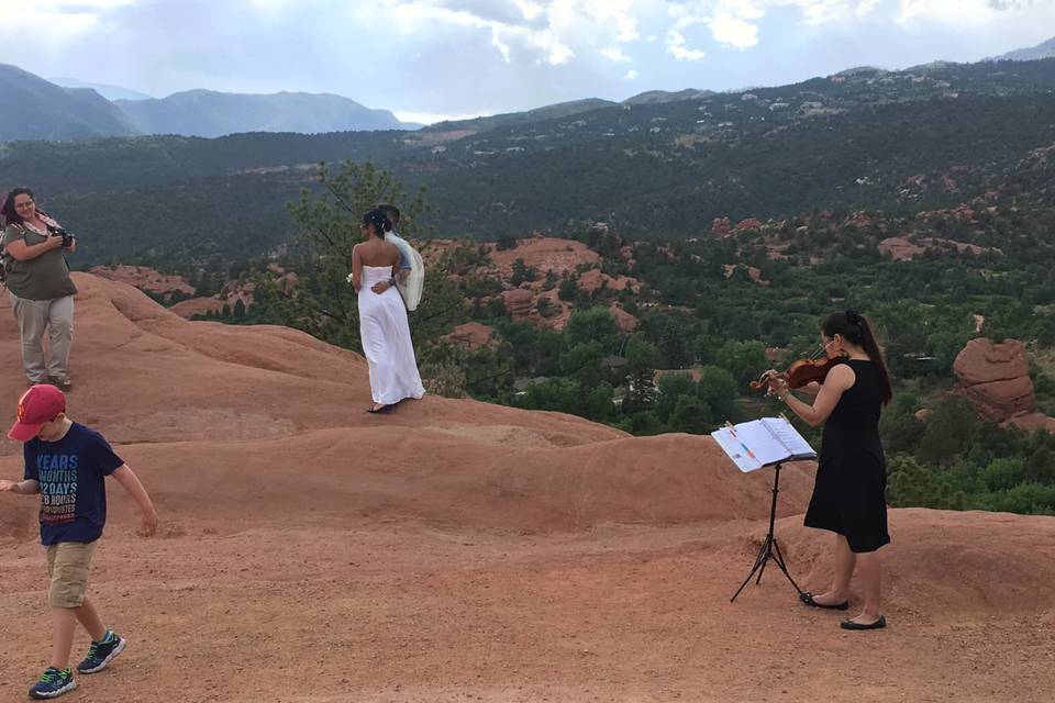 Gardens of the Gods elopement