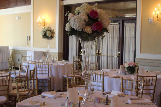 Island Bouquets, LLC