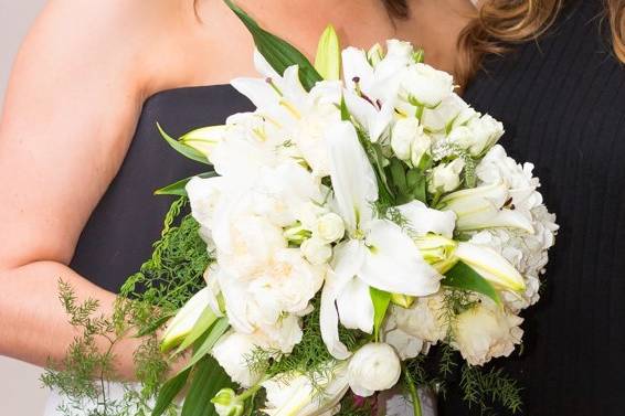 The white flowers