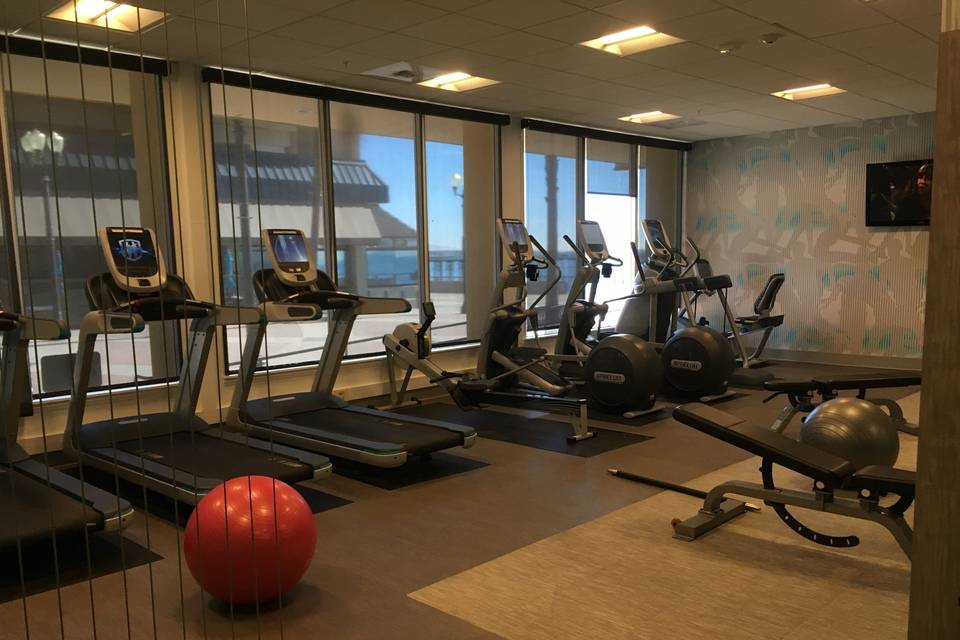 Fitness Center overlooking Promenade and Ventura Pier