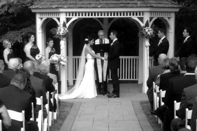 Black and White Outdoor Vows