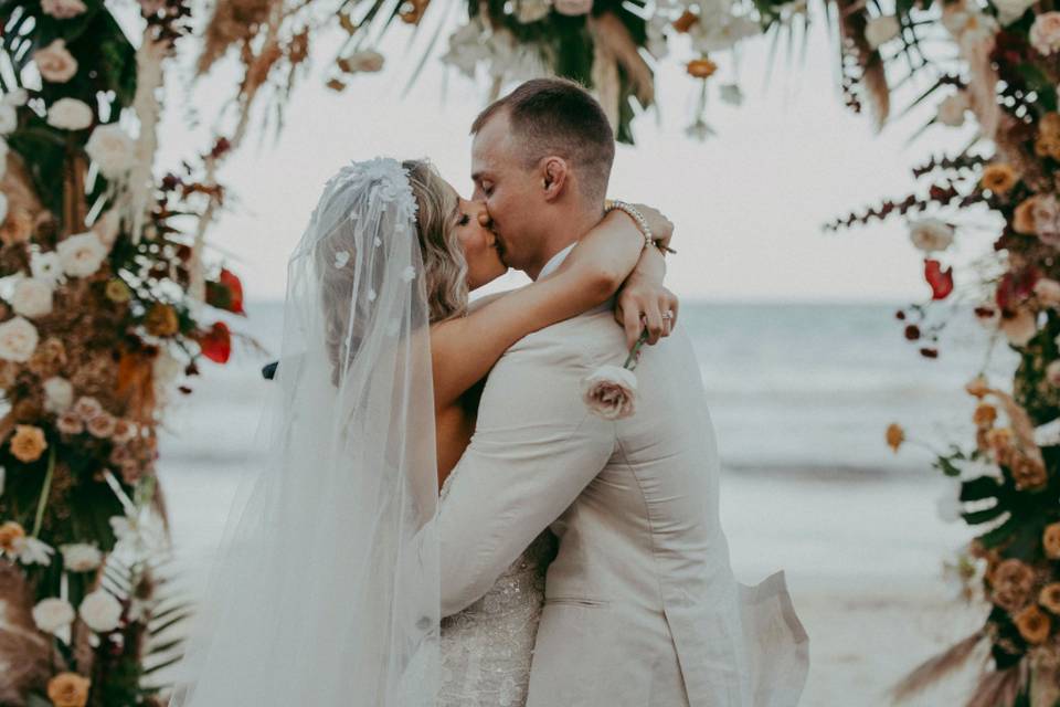 Amanda & Thomas NEST TULUM