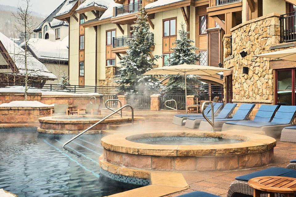 Pool and Hot Tubs, Winter