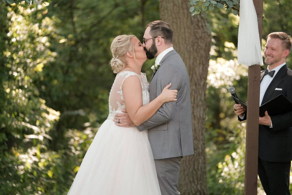 Newlyweds kissing