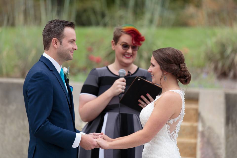 Outdoor ceremony in Toledo