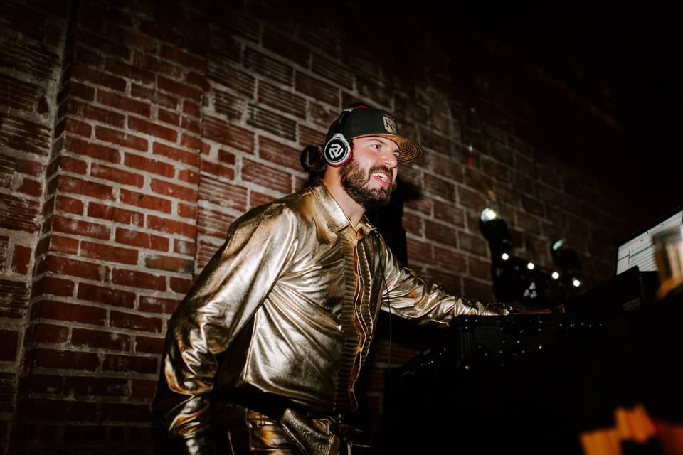 Wedding DJ