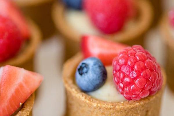 Fresh fruit tarts