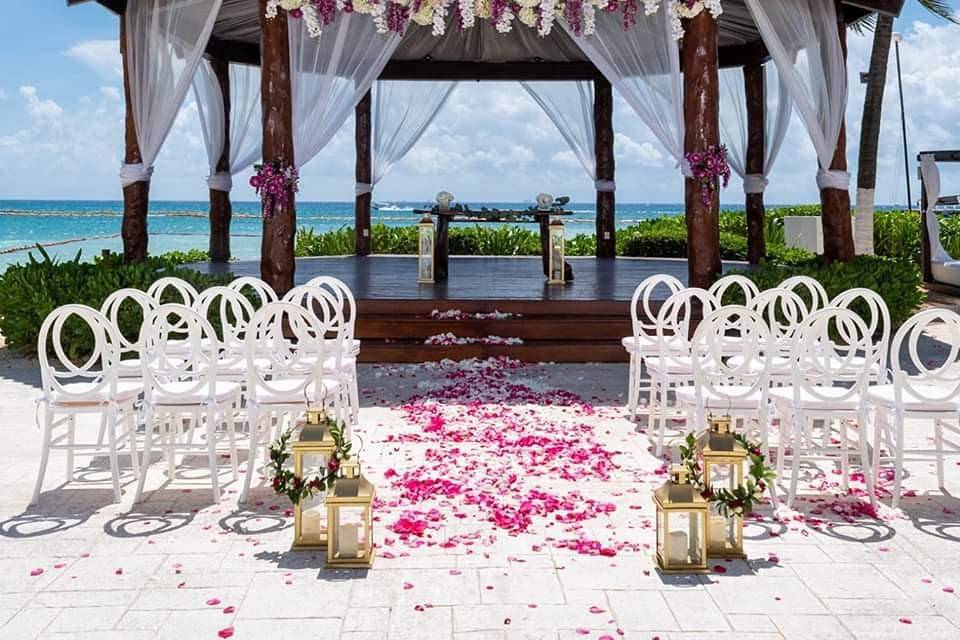 Romantics Travel Destination Weddings and Honeymoons