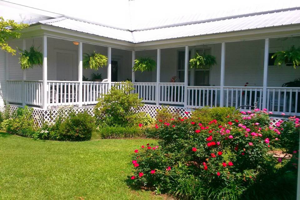 Autauga Place & Grand Paw's Barn