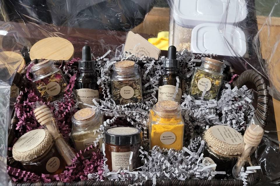 Facial care bliss basket