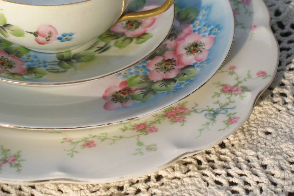 Vintage Mis-match China, Vintage Wedding Rentals @sweetlifevintagerentals