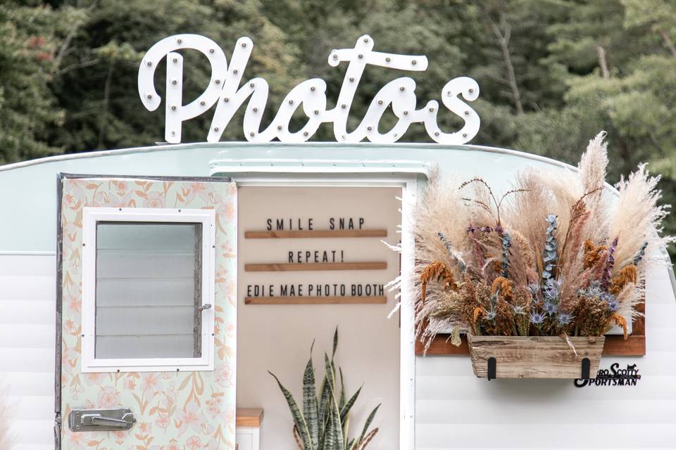 Rustic photo booth for special events