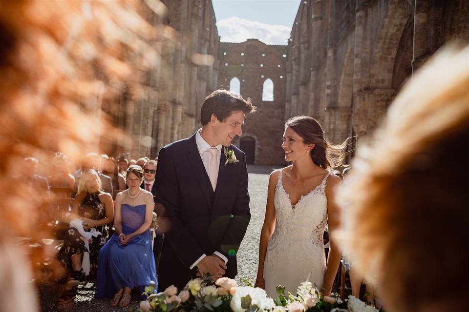 Wedding in san galgano abbey