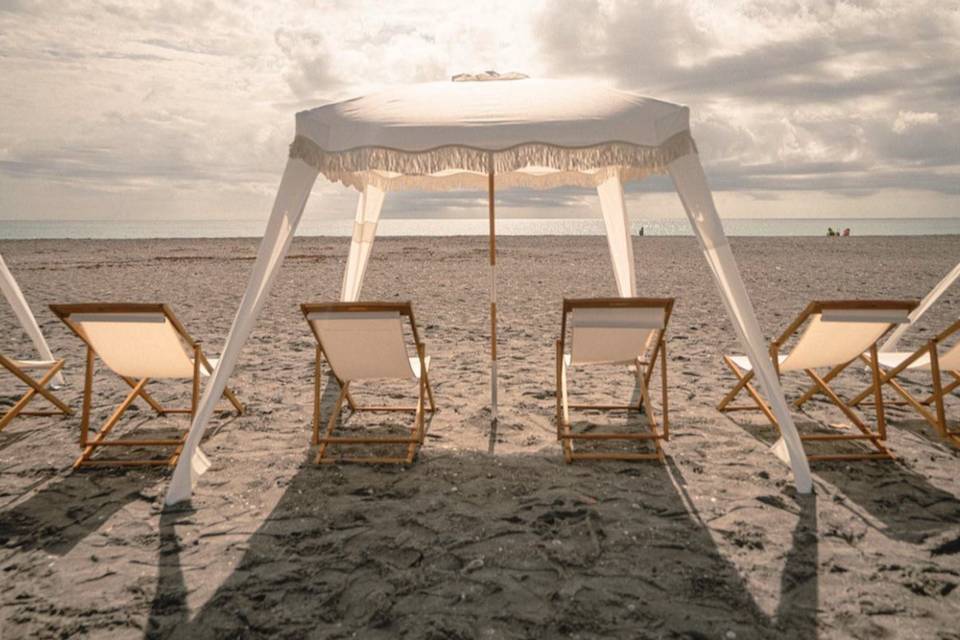 Beach chair setup