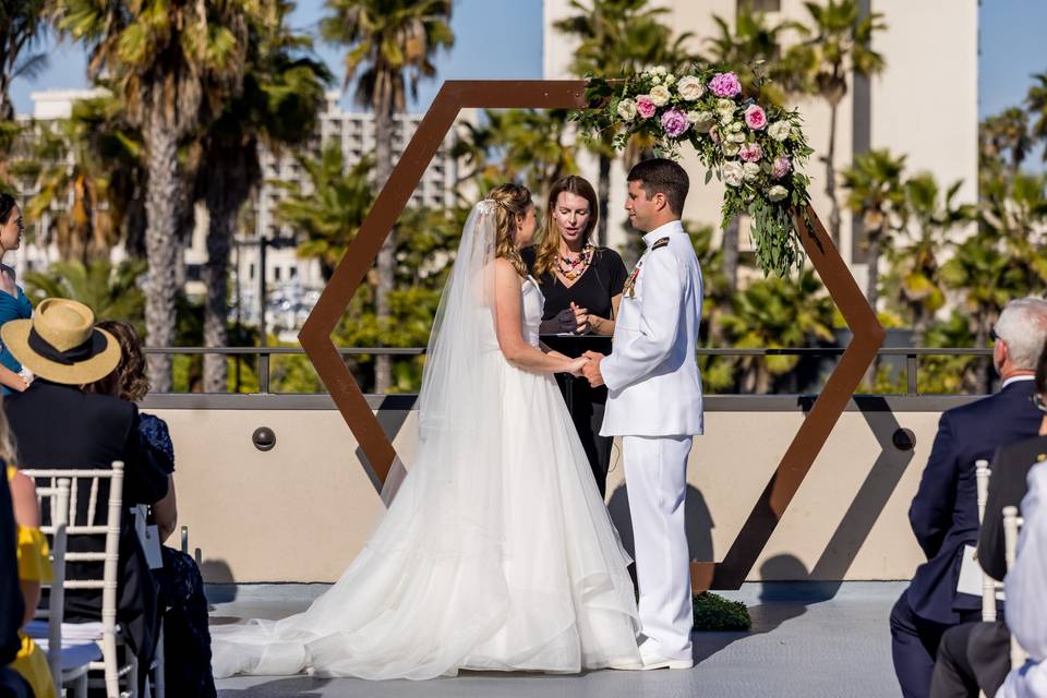 Beautiful wedding on The Bay