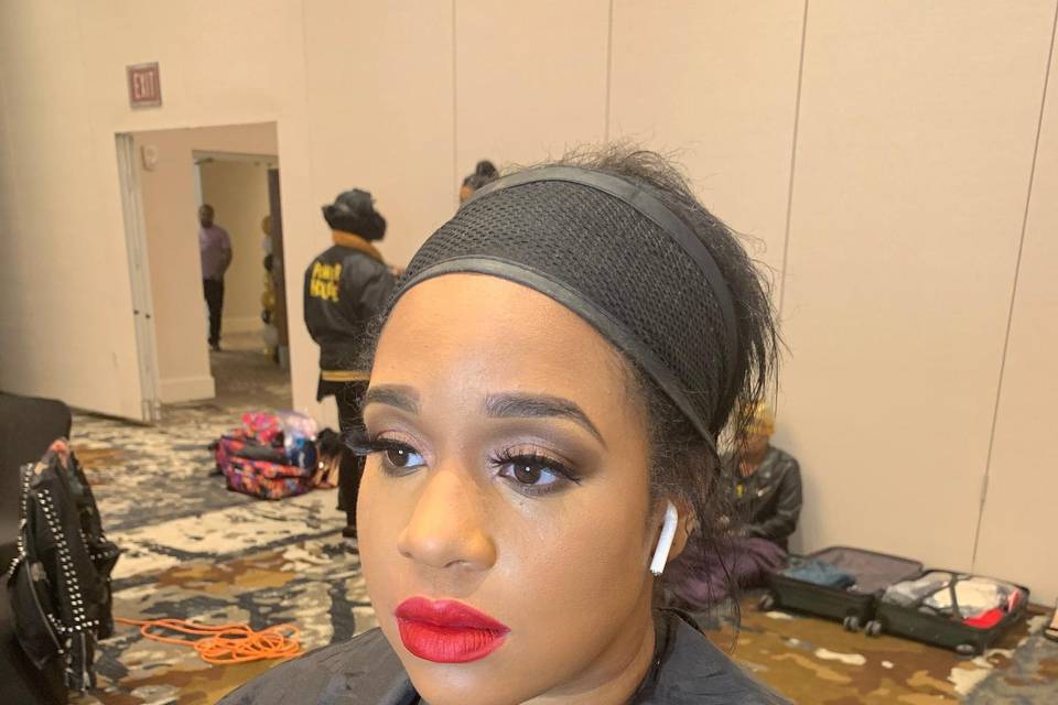 Hollywood glam